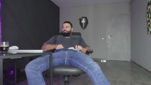 Snapshot of glennmasters chatting on December 2025 07:06:02 AM Matthew .. for short call me Matt online show from December 2025 07:06:02 AM