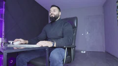 Snapshot of glennmasters chatting on December 2025 07:41:02 PM Matthew .. for short call me Matt online show from December 2025 07:41:02 PM