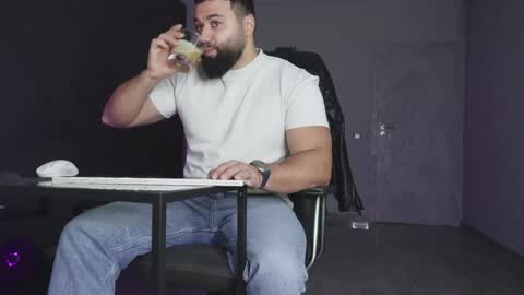 Snapshot of glennmasters chatting on January 2026 07:10:02 AM Matthew .. for short call me Matt online show from January 2026 07:10:02 AM