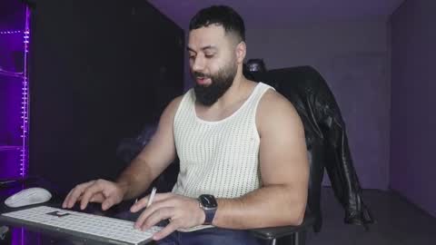 Snapshot of glennmasters chatting on February 2026 10:26:02 PM Matthew .. for short call me Matt online show from February 2026 10:26:02 PM