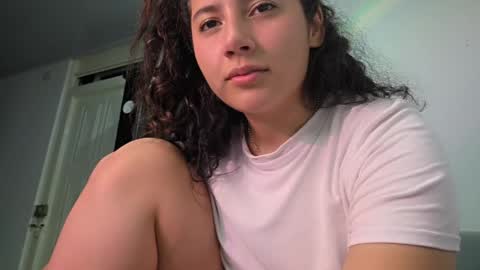 Snapshot of gley_ chatting on April 2026 02:28:02 AM Gley online show from April 2026 02:28:02 AM