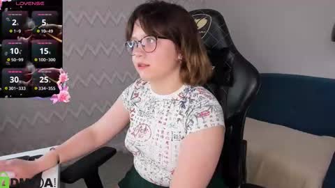 glimmer_goddesss online show from September 2025 08:36:02 AM