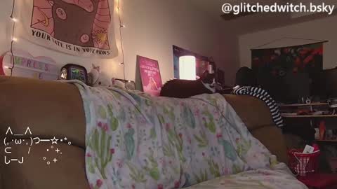 Glitch online show from December 2024 10:32:01 PM