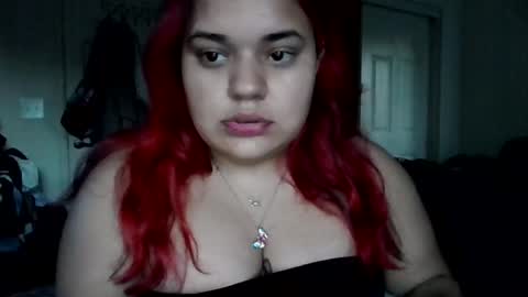 Snapshot of glitter4dawin chatting on January 2026 01:00:02 AM glitter4dawin online show from January 2026 01:00:02 AM