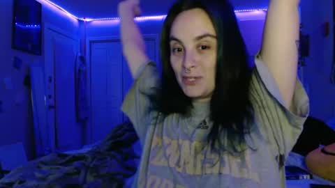 Snapshot of glitterspace chatting on October 2025 08:03:01 AM anna online show from October 2025 08:03:01 AM