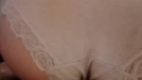 Snapshot of glizzy4u chatting on December 2025 12:44:02 PM glizzy4u online show from December 2025 12:44:02 PM