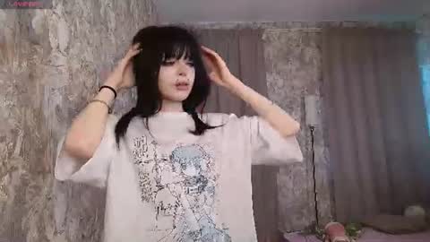 gloomy_muse online show from July 2026 02:37:01 PM