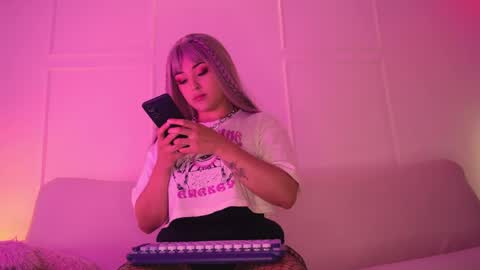 Mimi online show from May 2026 08:51:01 PM