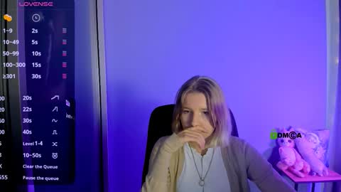 Snapshot of gloria_bubble chatting on October 2025 07:03:02 PM your dream online show from October 2025 07:03:02 PM