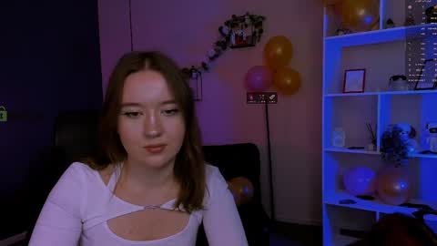 Snapshot of gloria_bubble chatting on April 2026 07:22:02 PM your dream online show from April 2026 07:22:02 PM