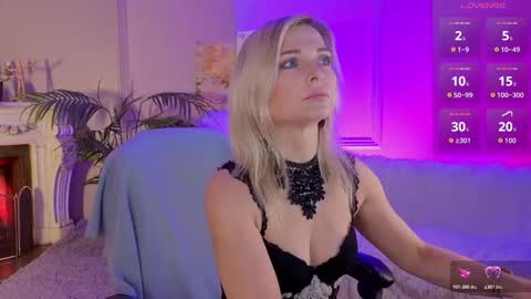 Snapshot of gloria_lovely chatting on November 2025 10:37:01 AM Gloria online show from November 2025 10:37:01 AM