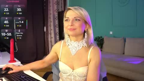 Snapshot of gloria_lovely chatting on February 2026 10:54:01 AM Gloria online show from February 2026 10:54:01 AM