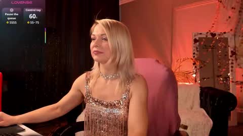 Snapshot of gloria_lovely chatting on February 2026 10:55:02 AM Gloria online show from February 2026 10:55:02 AM