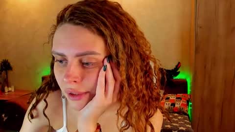 Gloria Wood online show from December 2024 04:28:01 PM