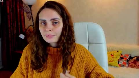 Snapshot of gloria_wood chatting on November 2025 06:21:01 PM Gloria Wood online show from November 2025 06:21:01 PM