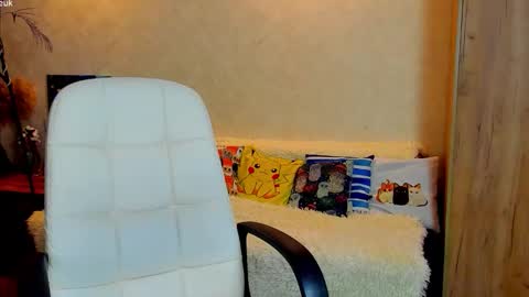 Snapshot of gloria_wood chatting on December 2025 04:48:02 PM Gloria Wood online show from December 2025 04:48:02 PM