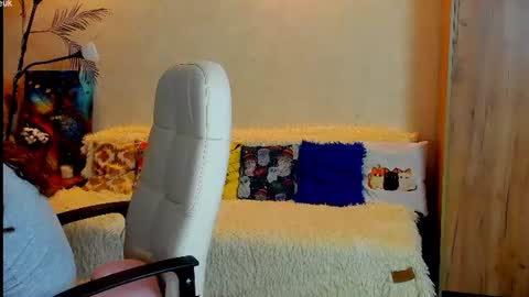 Gloria Wood online show from June 2026 05:48:01 PM