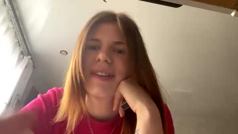  Roxy  online show from April 2026 08:46:01 AM