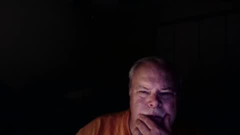 Snapshot of gmctruckguy chatting on April 2026 01:21:02 AM gmctruckguy online show from April 2026 01:21:02 AM