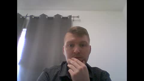 gmonay1331 online show from December 2025 10:17:02 PM