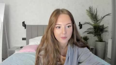 Lina online show from September 2025 01:32:02 AM