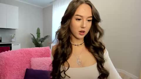 Lina online show from February 2026 08:37:01 AM