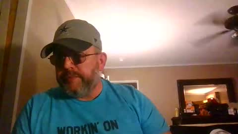 IDKIDCIDGAF online show from November 2025 01:18:01 AM