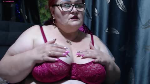 Snapshot of goddess57 chatting on February 2025 04:58:01 PM Goddess online show from February 2025 04:58:01 PM