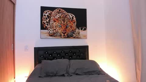 goddess_eli77 online show from November 2025 02:31:02 AM