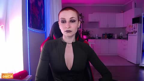 Snapshot of goddess_elpisfoxter chatting on June 2026 03:17:01 PM Elpis Foxter online show from June 2026 03:17:01 PM