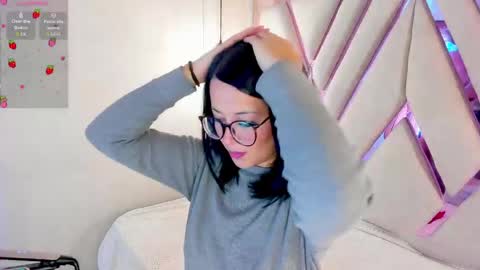 Snapshot of goddess_martina chatting on April 2026 12:44:02 PM M A R T I N A online show from April 2026 12:44:02 PM