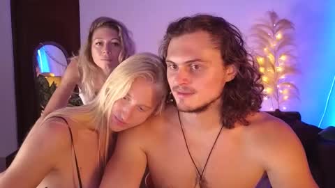   330 UTC2 girls   online show from January 2025 05:48:02 AM