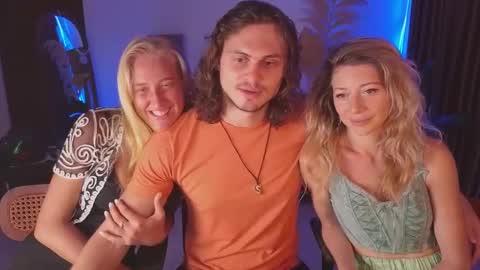   330 UTC2 girls   online show from February 2025 03:50:01 AM