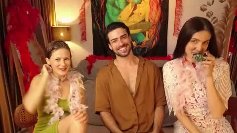Snapshot of goddess_marylin chatting on May 2026 03:56:01 AM 330 UTC2 girls online show from May 2026 03:56:01 AM