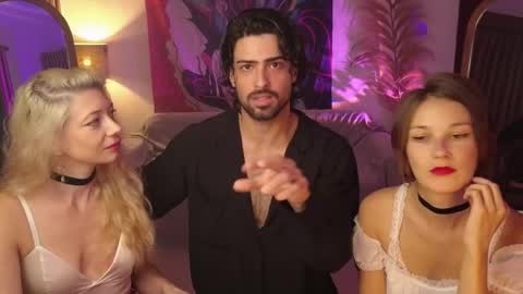 Snapshot of goddess_marylin chatting on May 2026 02:29:01 AM 330 UTC2 girls online show from May 2026 02:29:01 AM