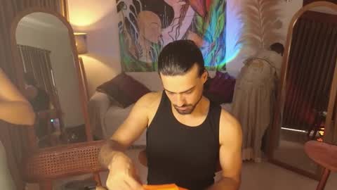 Snapshot of goddess_marylin chatting on May 2026 02:31:02 AM 330 UTC2 girls online show from May 2026 02:31:02 AM
