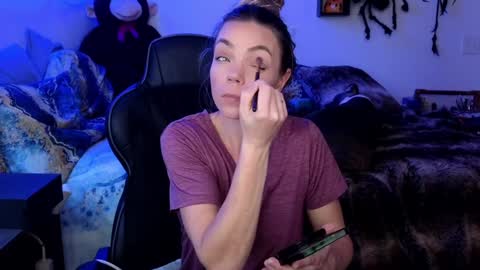 Snapshot of goddess_of_mars chatting on January 2025 03:08:02 PM Patricia Mars Goddess of Mars twitter thegoddessmindy online show from January 2025 03:08:02 PM