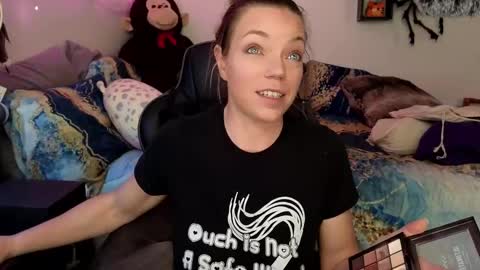 Snapshot of goddess_of_mars chatting on February 2025 05:44:01 PM Patricia Mars Goddess of Mars twitter thegoddessmindy online show from February 2025 05:44:01 PM