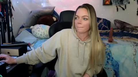 Snapshot of goddess_of_mars chatting on February 2025 03:26:02 PM Patricia Mars Goddess of Mars twitter thegoddessmindy online show from February 2025 03:26:02 PM