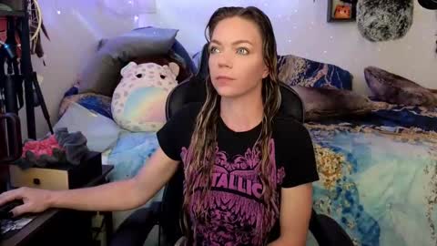 Snapshot of goddess_of_mars chatting on March 2025 03:37:01 PM Patricia Mars Goddess of Mars twitter thegoddessmindy online show from March 2025 03:37:01 PM