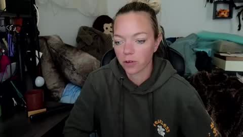 Snapshot of goddess_of_mars chatting on October 2025 04:16:02 PM Patricia Mars Goddess of Mars twitter thegoddessmindy online show from October 2025 04:16:02 PM