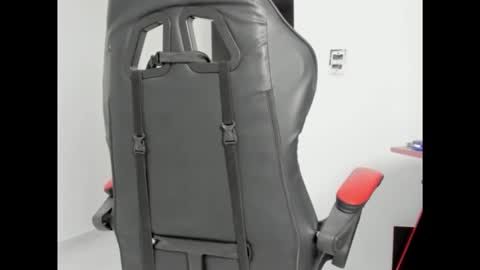 goddess_of_pigs online show from April 2026 04:23:02 AM