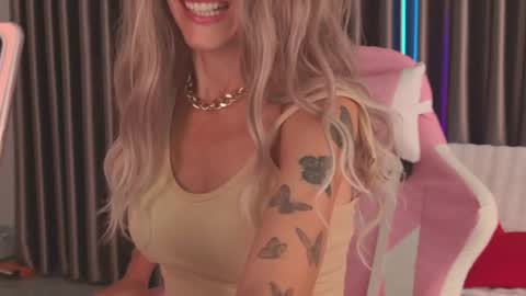 Katarina online show from April 2026 05:30:01 PM