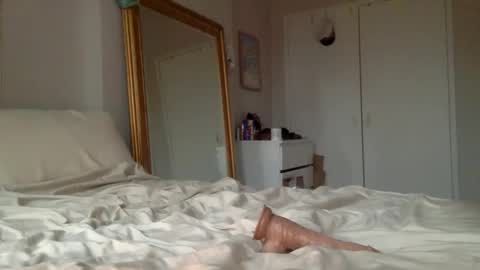 Snapshot of goddessadriannaluna chatting on December 2025 06:25:01 PM Goddess Adrianna online show from December 2025 06:25:01 PM