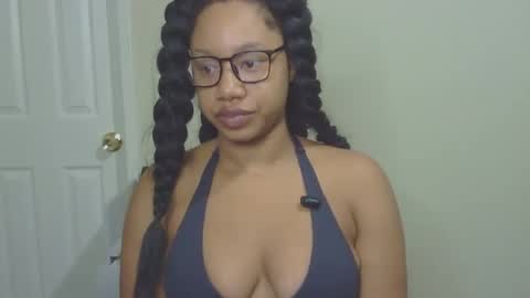 Snapshot of goddessdaisysky chatting on October 2025 01:44:01 PM Goddess Daisy Sky online show from October 2025 01:44:01 PM