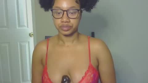 Snapshot of goddessdaisysky chatting on October 2025 06:08:01 PM Goddess Daisy Sky online show from October 2025 06:08:01 PM