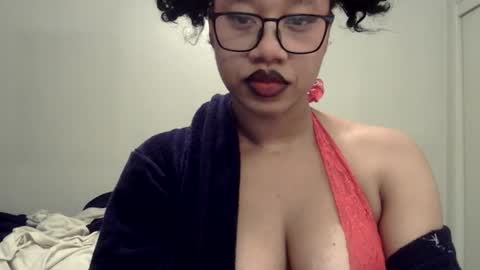 Snapshot of goddessdaisysky chatting on January 2026 07:39:01 PM Goddess Daisy Sky online show from January 2026 07:39:01 PM