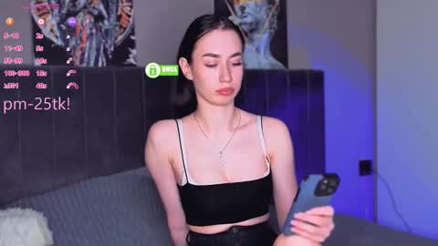 Snapshot of goddessemmmyy chatting on February 2026 04:05:02 PM Goddess EmmaBratt princess online show from February 2026 04:05:02 PM