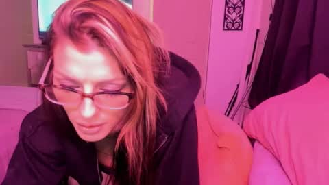 Kallie online show from March 2025 10:04:01 AM