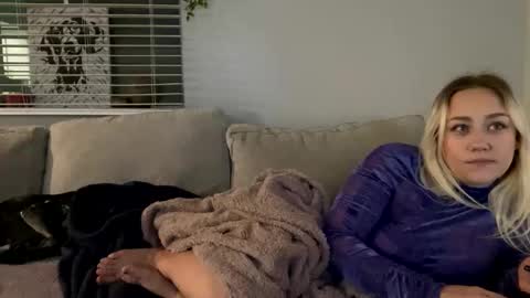 Snapshot of goddessmayvn chatting on February 2025 04:09:02 AM GoddessMayvn online show from February 2025 04:09:02 AM